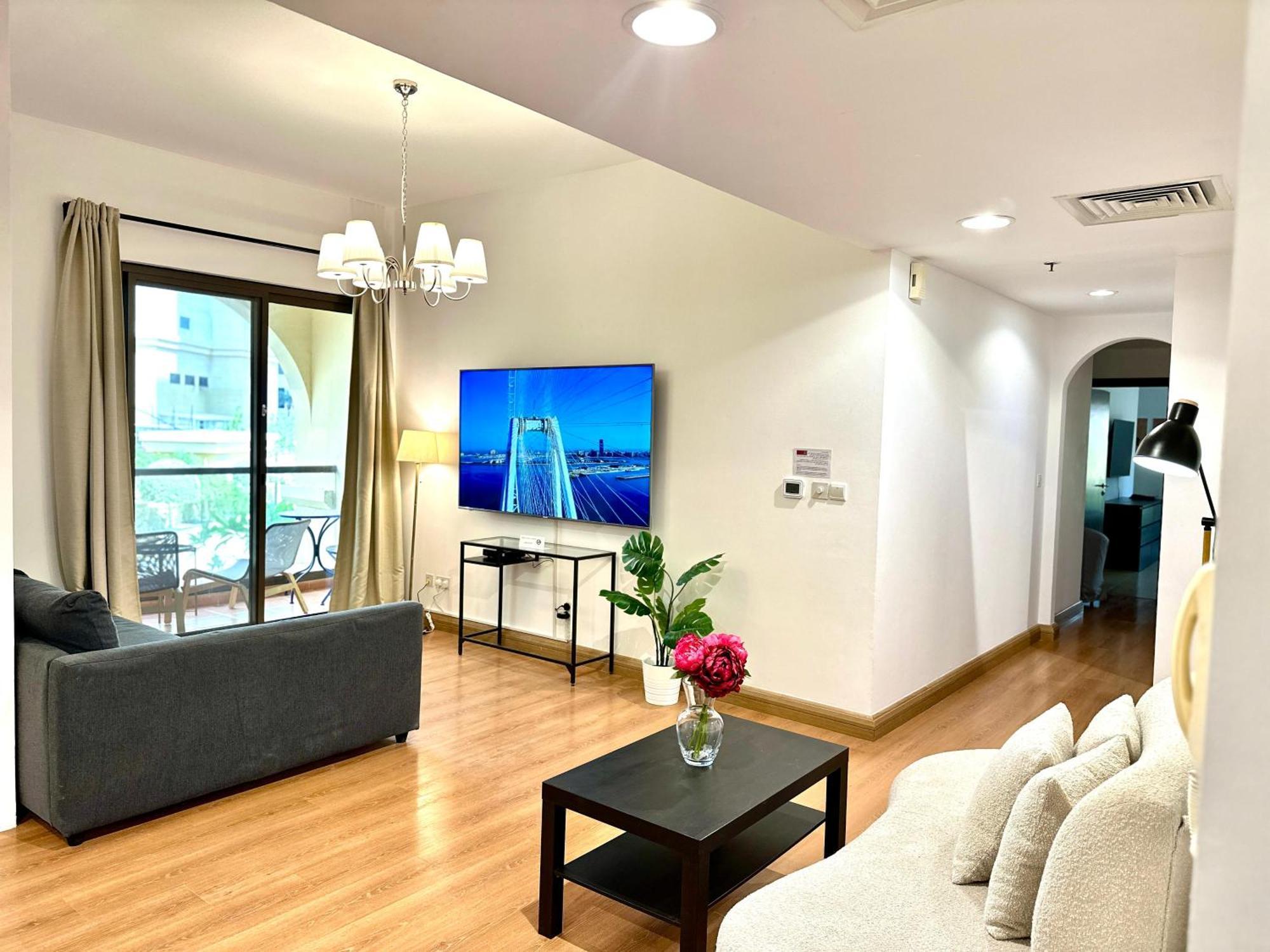 Beautiful 2Br & 4Br Apartments On Jbr Beach, Walking Distance To Bluewaters Island - By Sunkissed Holiday Homes ドバイ エクステリア 写真
