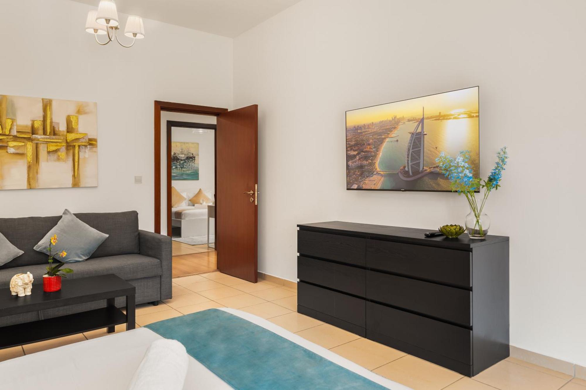 Beautiful 2Br & 4Br Apartments On Jbr Beach, Walking Distance To Bluewaters Island - By Sunkissed Holiday Homes ドバイ エクステリア 写真