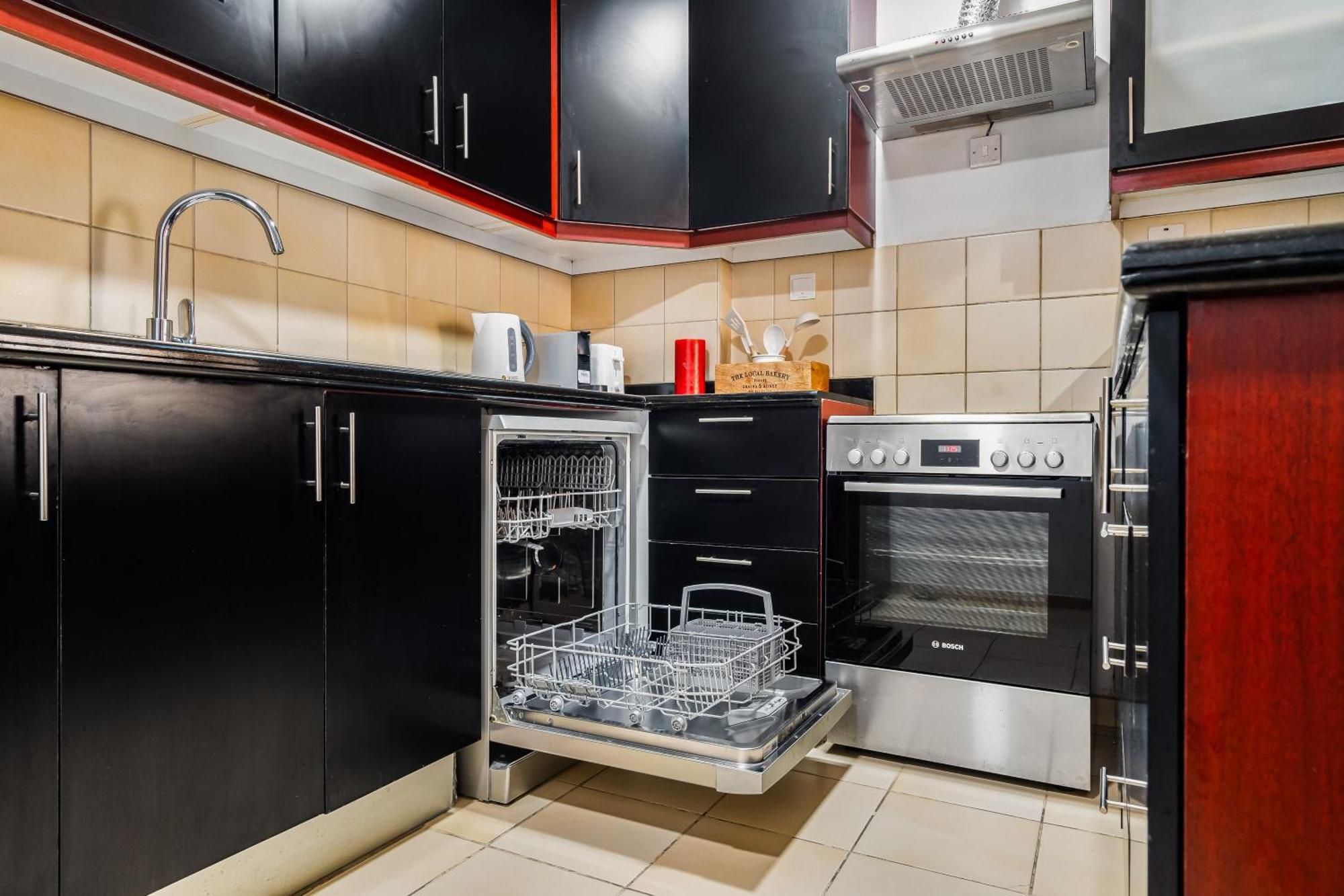 Beautiful 2Br & 4Br Apartments On Jbr Beach, Walking Distance To Bluewaters Island - By Sunkissed Holiday Homes ドバイ エクステリア 写真