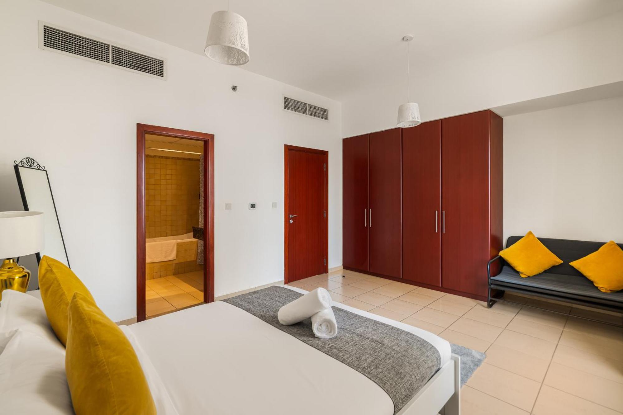 Beautiful 2Br & 4Br Apartments On Jbr Beach, Walking Distance To Bluewaters Island - By Sunkissed Holiday Homes ドバイ エクステリア 写真